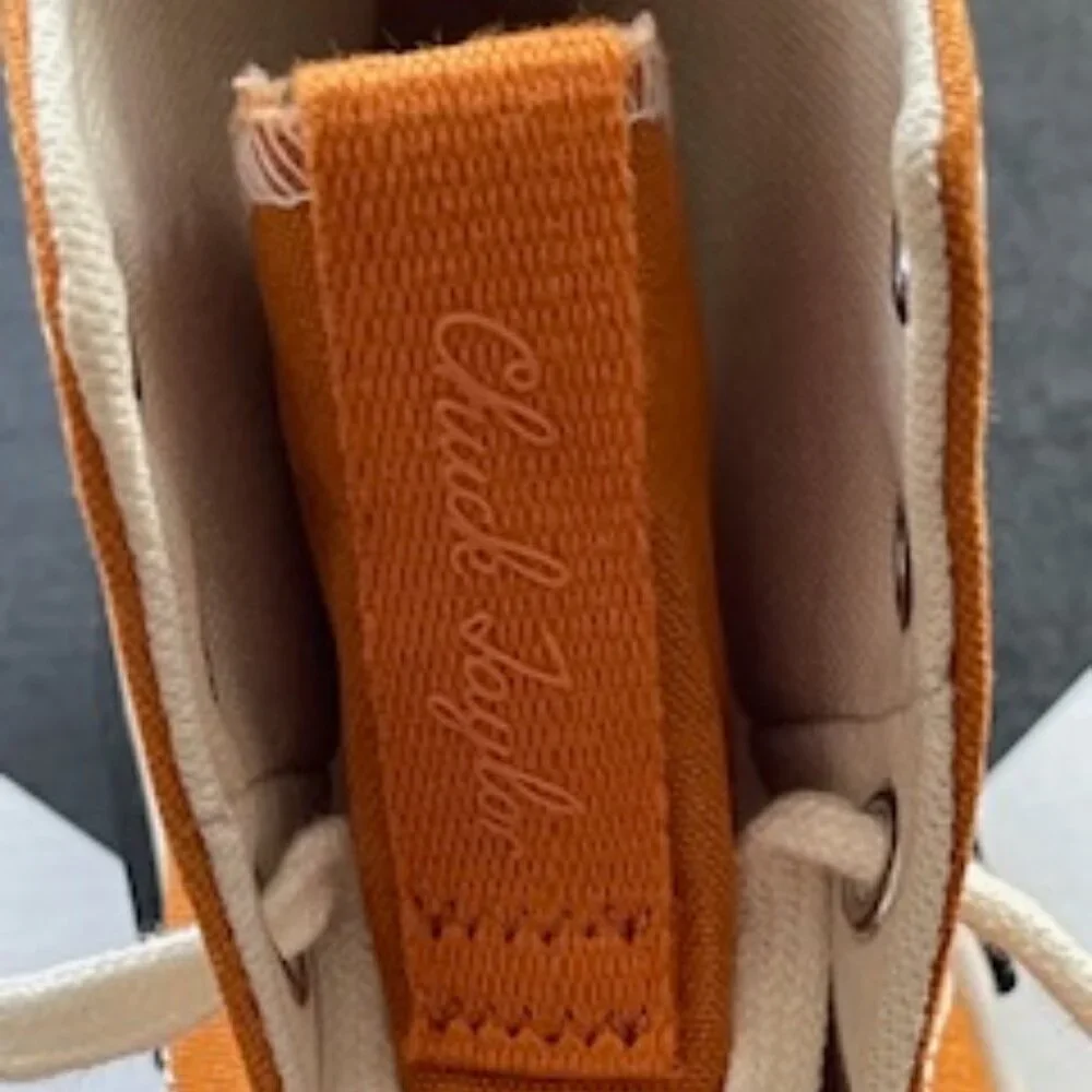 Converse High-Top Sneakers in mustard and White - Picture 4 of 5